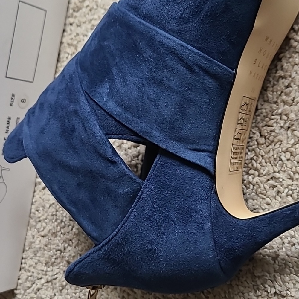 🎉Host Pick🎉 White house black market Chloe Side Twist Shootie - Picture 5 of 11